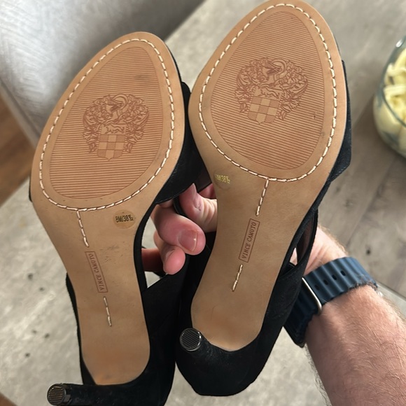 Vince Camuto Black Suede heels - Picture 4 of 4